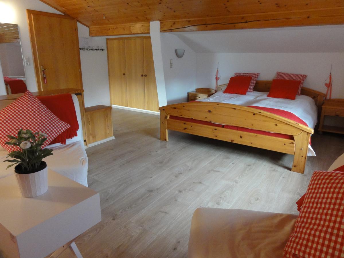 Pension Adlerhorst Steindorf am Ossiacher See Luaran gambar